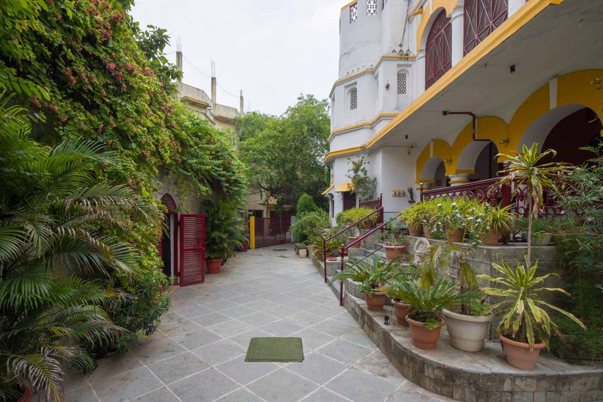 Bedla House- Boutique Heritage Homestay Удайпур Екстериор снимка