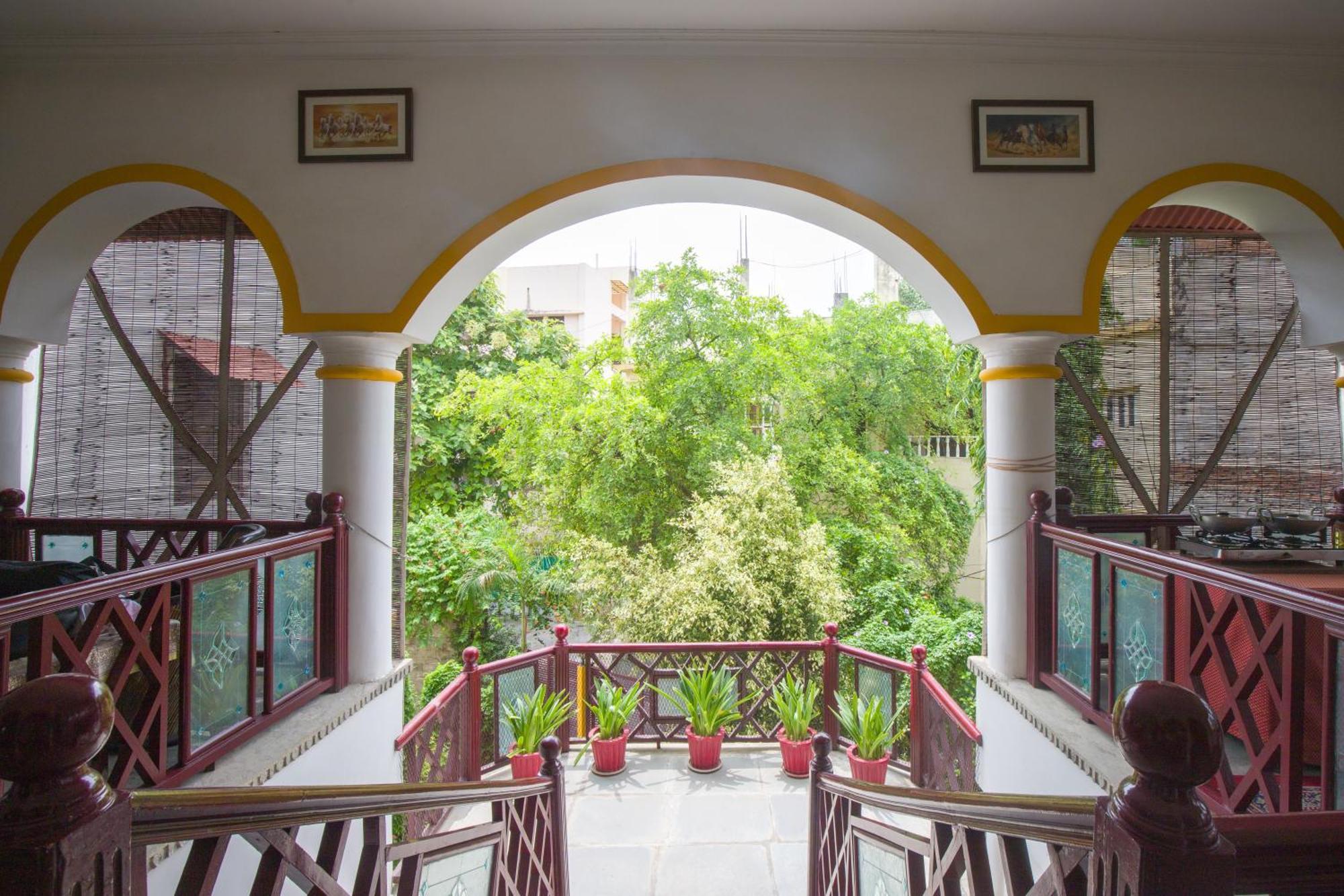 Bedla House- Boutique Heritage Homestay Удайпур Екстериор снимка