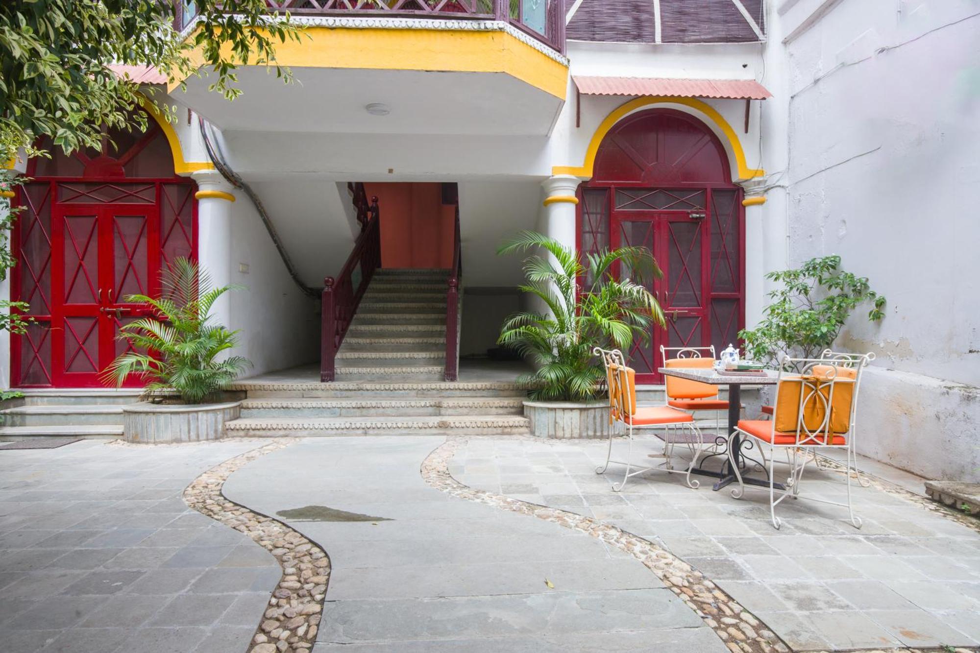 Bedla House- Boutique Heritage Homestay Удайпур Екстериор снимка